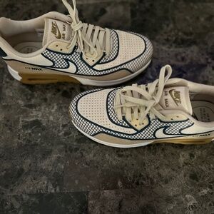 Nike Air Max 90 Ultra Sneaker